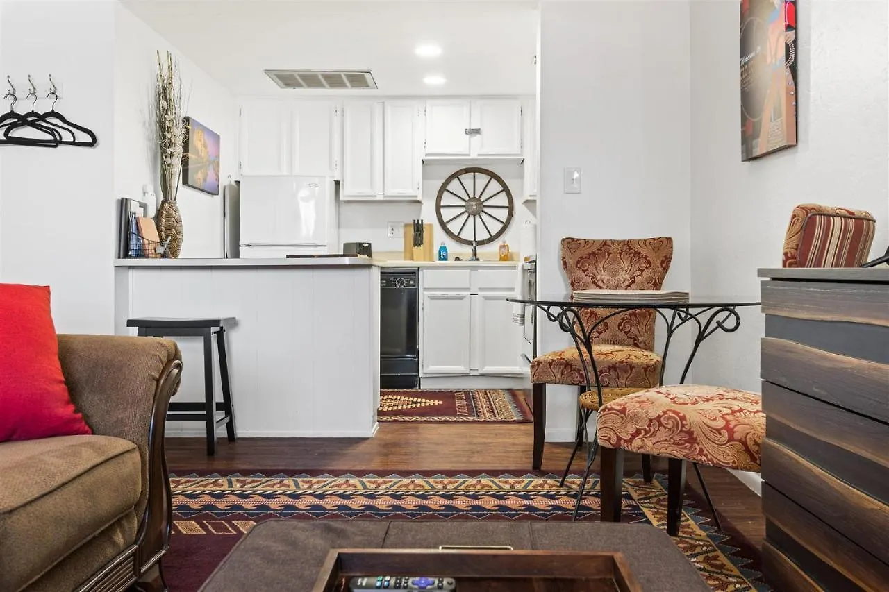 Nightlife & Shop Old Town Scottsdale - Studio Unit 0*,